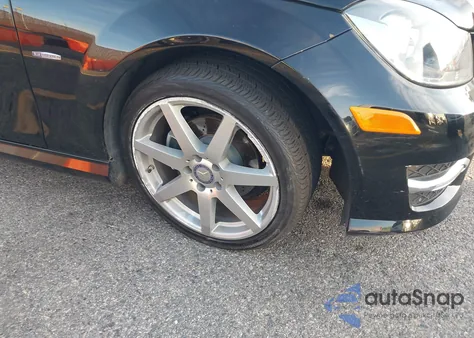 2012 Mercedes-Benz C 250 from USA, damaged, VIN WDDGJ4HB2CF854276